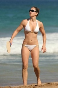 Jessica Biel front cropped 200x300